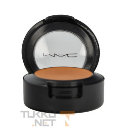 MAC Studio Finish Concealer...