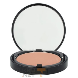 Bobbi Brown Bronzing Powder...