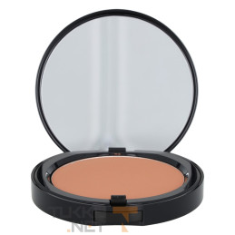 Bobbi Brown Bronzing Powder...